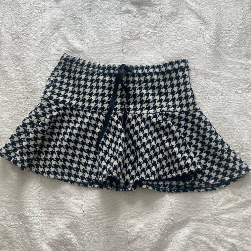 Zara Houndstooth Pleated Mini